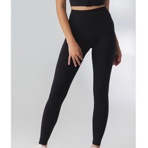 Balance Athletica tenacity midnight black pant legging. NWOT Never used